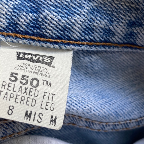 Vintage 90s Levi's 550 Light Blue Jeans - Picture 2 of 5